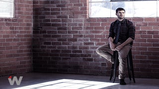 ‘Bridge of Spies’ Star Austin Stowell, Plus ‘The Voice’ USA vs ‘The Voice of China: Hello! Hollywood