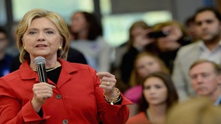 Why Hillary Clinton’s Hollywood Backers Are Sweating the Democratic Debate