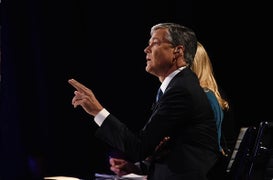 CNBC Staffers Divided on Whether ‘Extremely Biased’ John Harwood Was Fit to Moderate GOP Debate