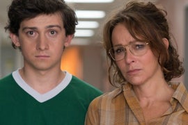 ‘Red Oaks’ Review: Amazon Comedy Mines the ’80s for Laughs, But Doesn’t Dig Deep Enough