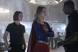 Ratings: ‘Supergirl’ Sinks Again in Third Week