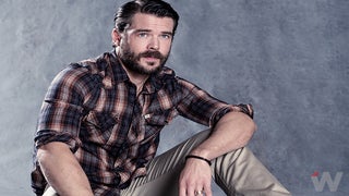 ‘HTGAWM’ Star Charlie Weber Teases Midseason Finale: Expect ‘A Lot More Bodies’ (Video)