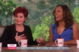 ‘The Talk’ Co-Host Aisha Tyler on Vivica A. Fox: ‘I Didn’t Say Anything About Her Face’ (Video)