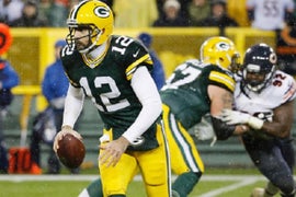 Why Aaron Rodgers, Serena Williams and Lawrence Walker Are TV’s Social Media MVPs of the Week