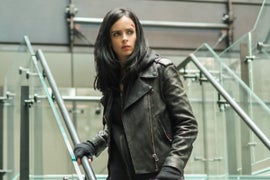 ‘Jessica Jones’ Showrunner Reveals Season 2 Details