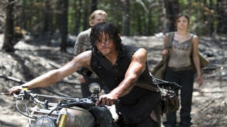 ‘Sunday Night Football’ Crushes ‘Walking Dead’ Midseason Finale by 11 Million Viewers