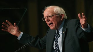 Bernie Sanders Hilariously Mocks Donald Trump for Comments About Hillary Clinton’s ‘Disgusting’ Bathroom Break (Video)