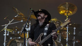 Watch Lemmy’s Memorial With Fans Worldwide (Livestream)