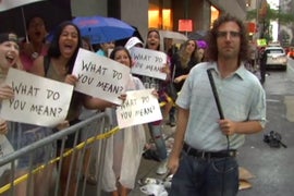 Kyle Mooney Awkwardly Interviews Justin Bieber Fans in ‘SNL’ Sketch Cut for Time (Video)