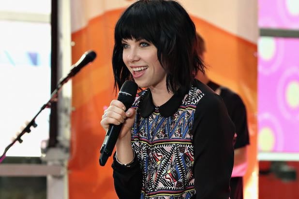 Carly Rae Jepsen Fuller House theme song