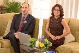 ‘Veep’: Julia Louis-Dreyfus Gives Sad Tony Hale A Shave (Video)
