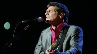 Glenn Frey’s Widow Files Wrongful Death Lawsuit Against Hospital