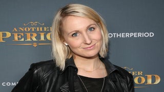 How Nikki Glaser Shakes TV Critics Out of Their Stupors
