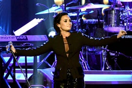 Demi Lovato, Tori Kelly and Andra Day Join Bee Gees Tribute at Grammys