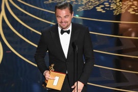 Leonardo DiCaprio, Jennifer Aniston to Host Fundraiser for Hillary Clinton