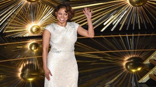 Stacey Dash Makes Awkward Appearance at Oscars (Video)