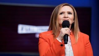 Samantha Bee to Host Counter White House Correspondents’ Dinner