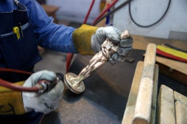 Academy Updates Oscar Statue Design, Hires New Manufacturer After 32 Years