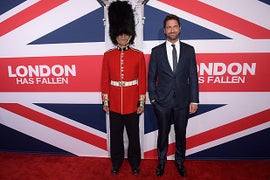 Gerard Butler Shows Off His British Pride at ‘London Has Fallen’ Hollywood Premiere (Photos)