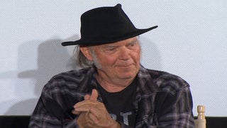 Neil Young Explains ‘The Needle and the Damage Done’ to a Mother of ‘Junkies’