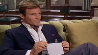 Adam West, TV’s Batman in the ’60s, Dies at 88