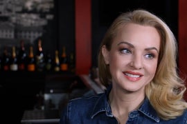 ‘The Goldbergs’ Star Wendi McLendon-Covey Reveals Her Dream Tribute Episode (Video)