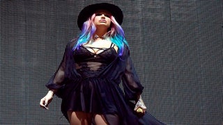 Kesha Surprises Fans With Powerful Performance at Coachella