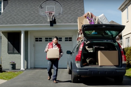 Worried About Donald Trump Becoming President? Esurance Offers Election Insurance for Those Moving to Canada (Video)