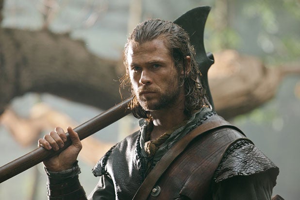Chris Hemsworth Huntsman