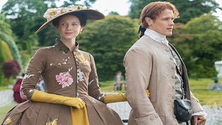 ‘Outlander’ Star Caitriona Balfe, EP on Season 2’s Time Travel Twist: ‘It’s So Tragic and So Good’