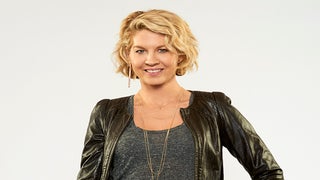 Why Jenna Elfman Has to Work Extra Hard at Acting in ABC’s ‘Imaginary Mary’