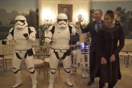 Watch the Obamas Throw a ‘Star Wars’ Dance Party (Video)