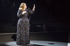 Adele Tells Audience ‘Don’t Vote for’ Trump While Hillary Clinton Attends Concert (Video)