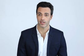 Emmy Quickie: Reid Scott Disses His ‘Veep’ Character as ‘Just a Dick’ (Video)