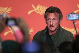 Critics Hate Sean Penn’s ‘The Last Face’: Here Are 7 of the Worst Reviews, So Far