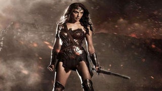 Gal Gadot, Kumail Nanjiani to Make ‘SNL’ Hosting Debuts Next Month