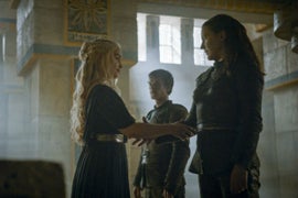 ‘Game of Thrones’: Emilia Clarke Says Daenerys Was Flirting With Yara Greyjoy (Video)