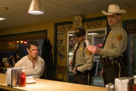 ‘Jack Reacher: Never Go Back’ Trailer Shows Tom Cruise Packing Punch as Lethal Vigilante (Video)