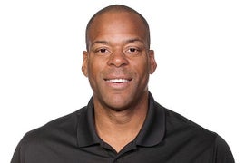 Sean Rooks, Former NBA Player and 76ers Assistant Coach, Dies at 46