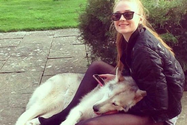 zunni and sophie turner zunni and sophie turner