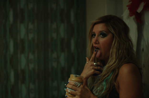 See Ashley Tisdale, Janet Montgomery Play Call Girls in Amateur Night (Exclusive Photos)