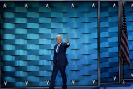 Bill Clinton’s Democratic Convention Speech Earns High Praise From Hollywood
