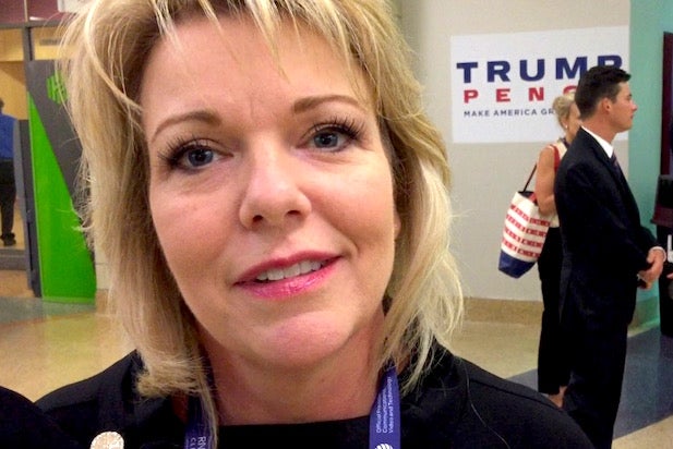 Robin Lundstrum, Arkansas delegate