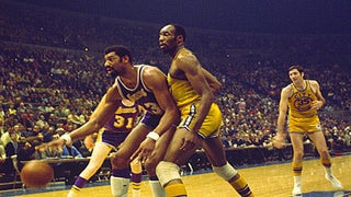 Nate Thurmond, NBA Legend and Former Warriors Player, Dies at 74
