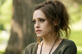 ‘Mr Robot’ Star Carly Chaikin Proves She Knows a Lot of Curse Words
