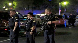 Hollywood Calls for Nonviolence After Dallas Police Shooting: ‘This Was a Hate Crime’