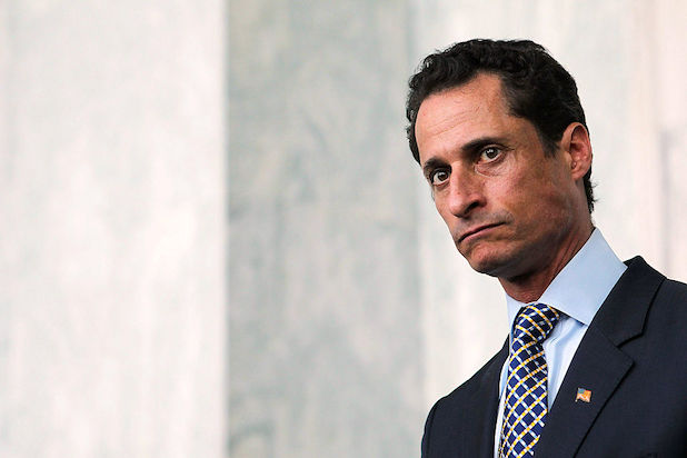 Anthony Weiner Accused of Sexting With 15-Year-Old Girl (Report)