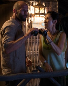 Mechanic-Resurrection_Statham_Yeoh.jpg