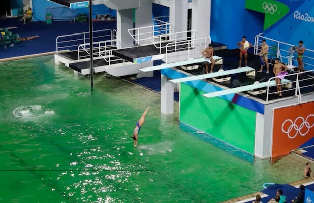 Rio Olympics Synchronized Swimmers Won T Compete In Green Pools