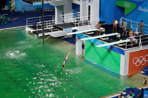 Rio Olympics Synchronized Swimmers Won T Compete In Green Pools